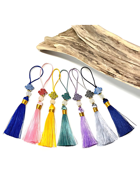 Hanbok được trang trí mini tassel norigae