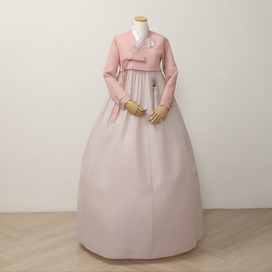 Hanbok traidisiúnta na mban