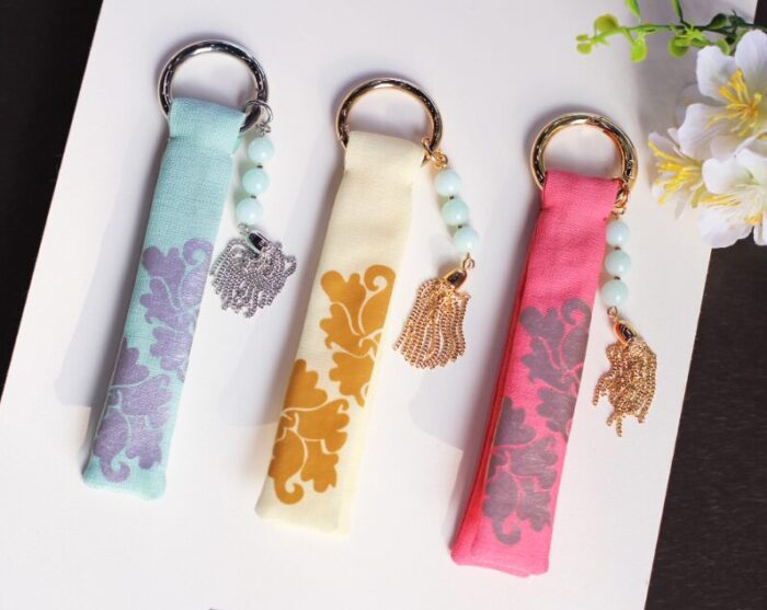 K-Heritage Peony Pattern Key Ring - Image 3