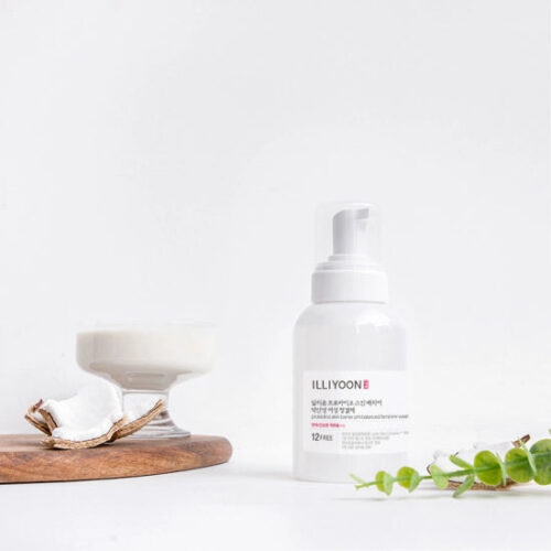 ILLIYOON Probiotics Skin Barrier pH-Balanced Feminine Wash 300ml