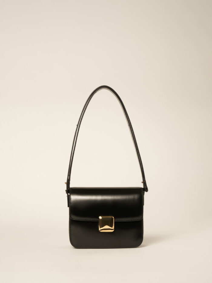 AMAG Q Box Small Bag Black - Image 2