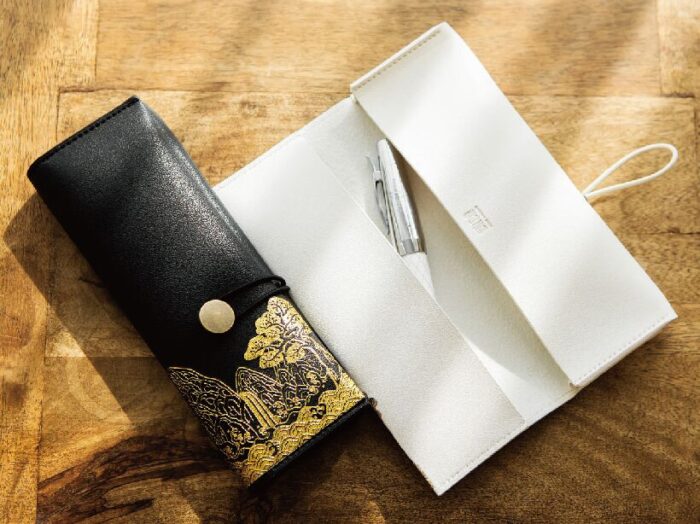 K-Heritage Irworobongdo Pencil Case - Image 3