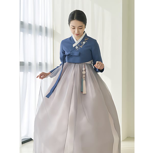Minhanbok Haevichi Premium Traditional Hanbok