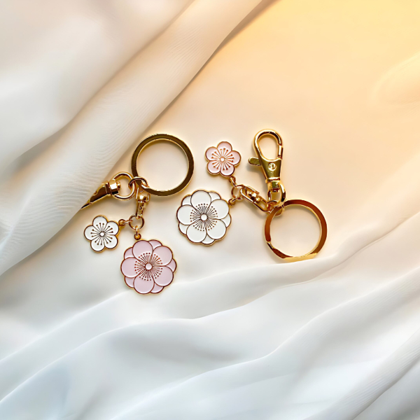 K-Heritage Double-Flowered Pear Flower Pattern Key Ring