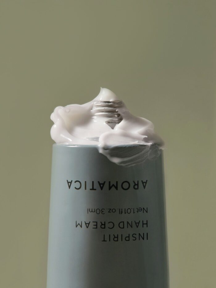 AROMATICA Inspirit Hand Cream Basil & Bergamot 30ml - EmpressKorea