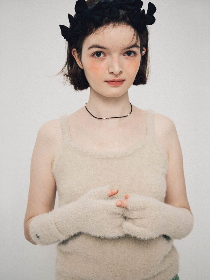 FUNFROMFUN FUZZY KNIT LONG GLOVES, BEIGE - EmpressKorea