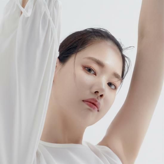 Glint by VDIVOV Tone-up Cream SPF 20 PA++ 45ml - EmpressKorea