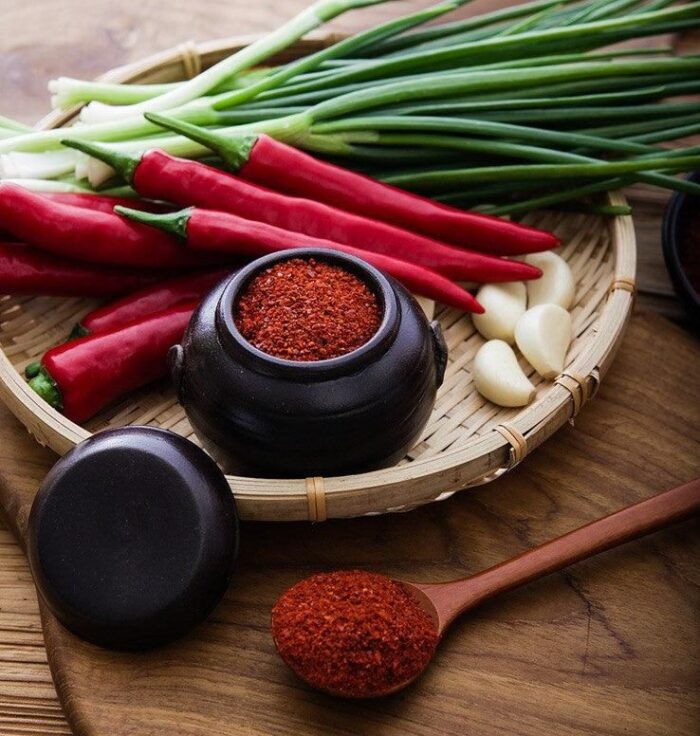 Haetnim Village Soup 100% Domestic Cheongyangcho Fine Red Pepper Powder Very Spicy 120ml - EmpressKorea