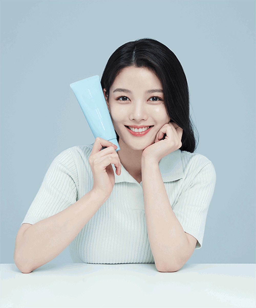 LANEIGE Water Bank Blue Hyaluronic Cleansing Foam 150g - EmpressKorea