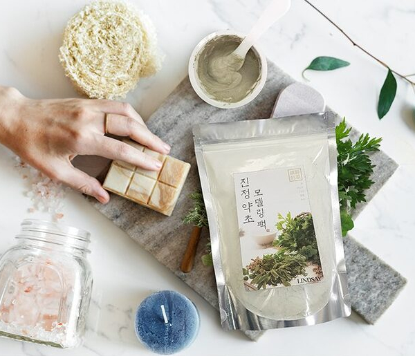 LINDSAY Calming Herbal Modeling Pack 330g - EmpressKorea