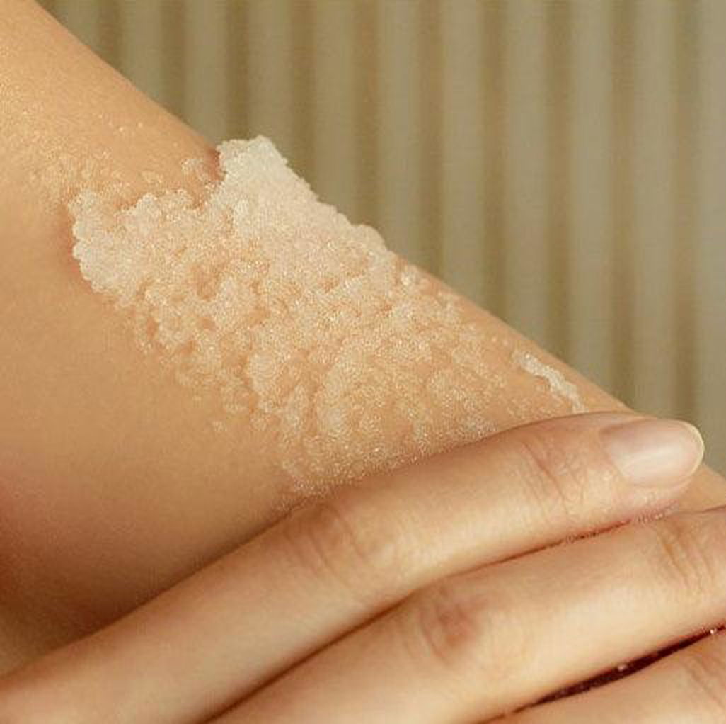 ROUND A'ROUND Forest Scented Body Scrub 300g - EmpressKorea