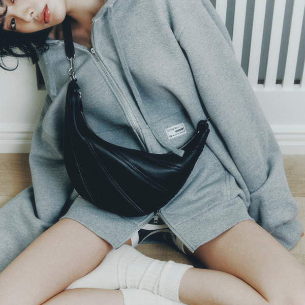 JOY GRYSON Layer Shoulder Bag Black LW5SD4390_10