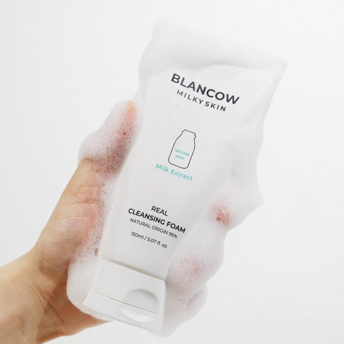BLANCOW Milky Skin Real Cleansing Foam 150ml - Image 2