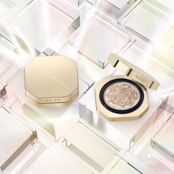 AGE20's Spotlight Essence Pact Natural Glow 12.5g + Refill