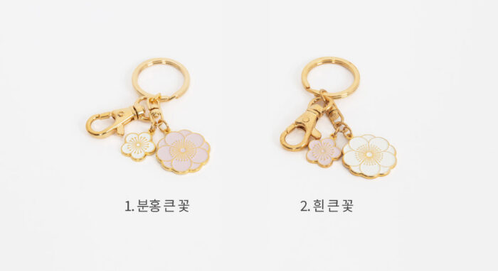 K-Heritage Double-Flowered Pear Flower Pattern Key Ring - Image 2