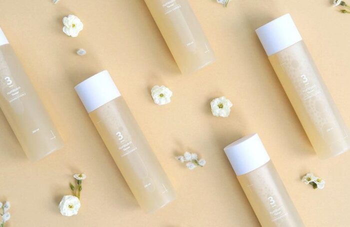 numbuzin No.3 Super Glowing Essence Toner 200ml No.3 Super Glowing Essence Toner 200ml - EmpressKorea