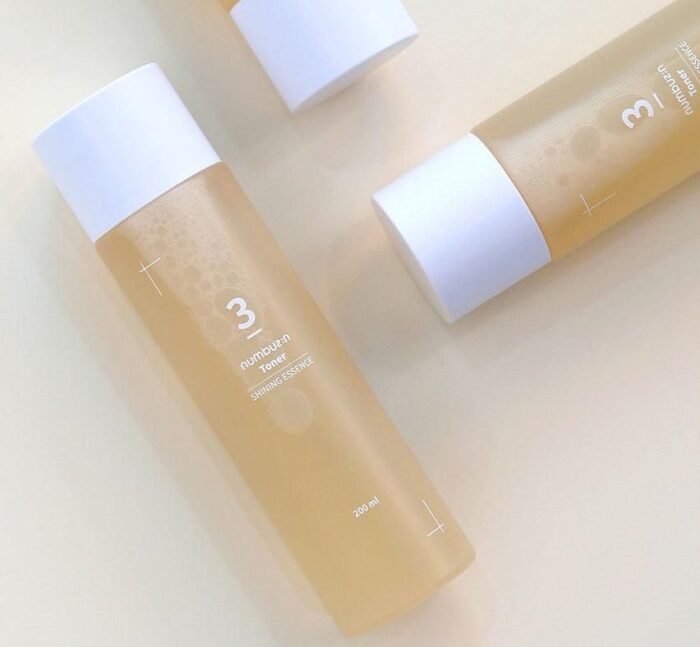 numbuzin No.3 Super Glowing Essence Toner 200ml No.3 Super Glowing Essence Toner 200ml - EmpressKorea
