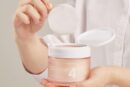 numbuzin No.4 Pore Zero Peeled Egg Toner Pad 70EA 190ml - EmpressKorea