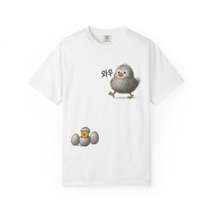 "meta_description": "Discover the Chick T-Shirt: perfect for animal lovers seeking comfort and style.",