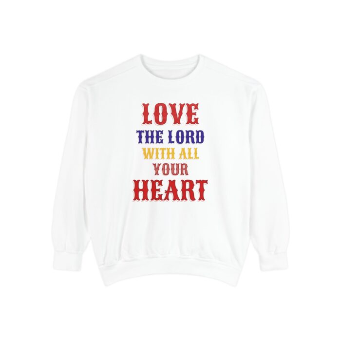 "meta_description": "Discover the comfort and style of our unisex sweatshirt, perfect for any occasion in 2025.",