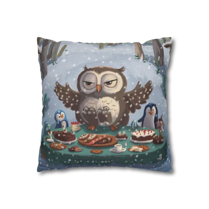 Winter Woodland Feast Spun Polyester Square Pillowcase - Image 3