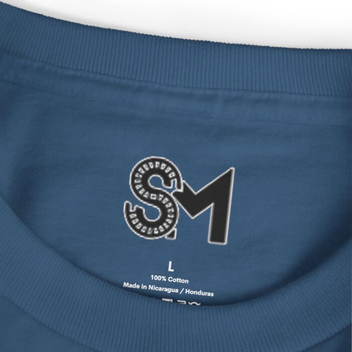 Luxury brands only, please Stylish Unisex Graphic Tee - Bold Design with Korean Text - Image 19