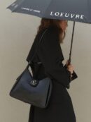 LOEUVRE Sac de Fontaine Medium Hobo - EmpressKorea