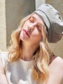 VARZAR logo string beret - EmpressKorea