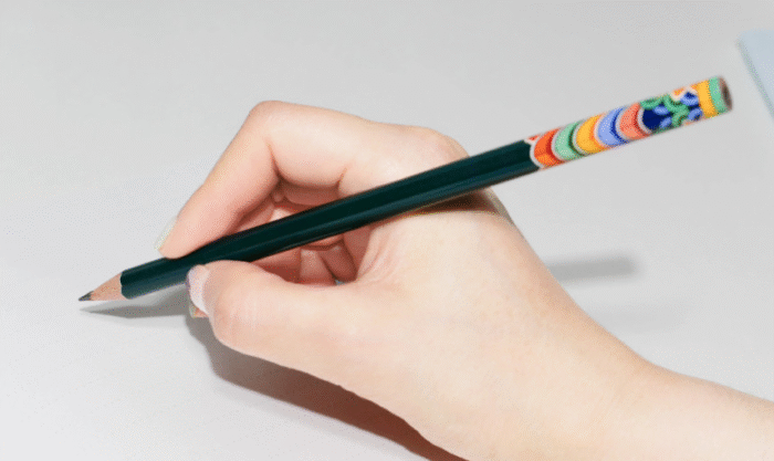 K-Heritage Gyeongbokgung Geunjeongjeon Dancheong Pencil Set - Image 4