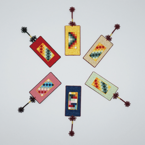 K-Heritage  Patchwork Knot Bookmark