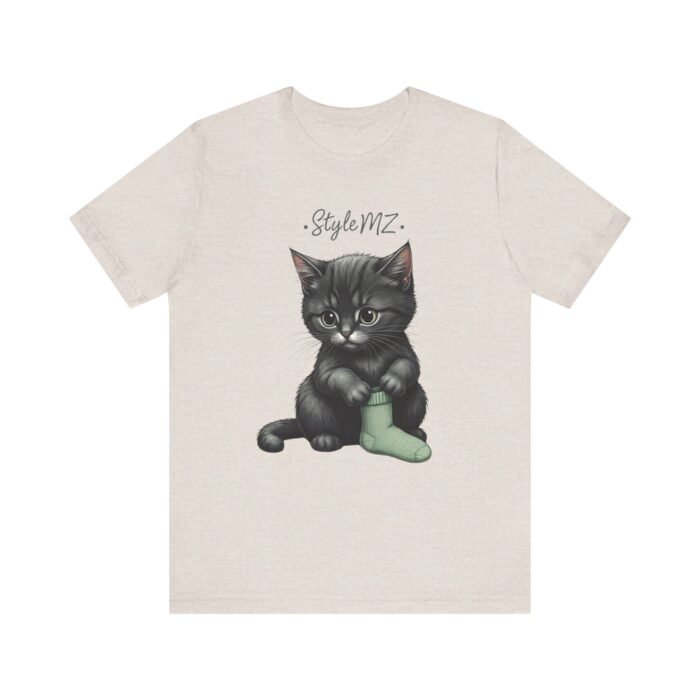 Cute Cat Lover Tees, Perfect for Pet Owners, Birthday Gifts, Casual Wear, Animal Lovers, Fun Gift Idea - Image 2