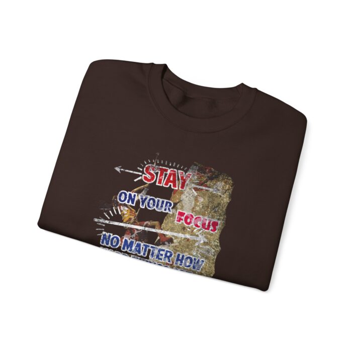 Never give up Unisex Heavy Blend™ Crewneck Sweatshirt - Image 3