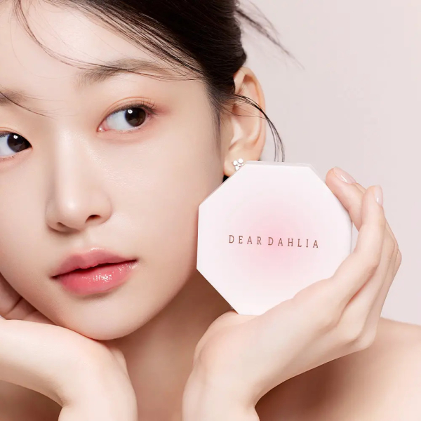 DEAR DAHLIA New Dear Dahlia Skin Paradise Sheer Silk Cushion 8g