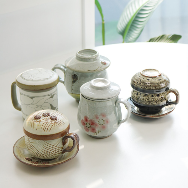 Traditional Korean Ceramic Lidded Tea Mug Set for 2